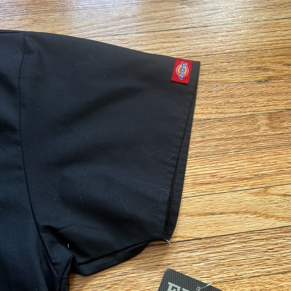 Dickies Scrub Shirt / New / Unisex - Picture 3 of 7